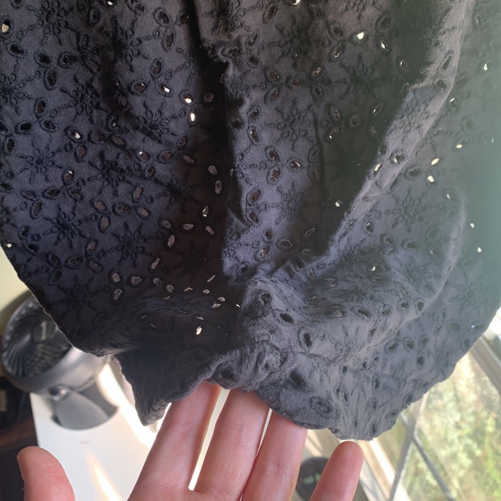 See through blouse - Picture 2 of 3